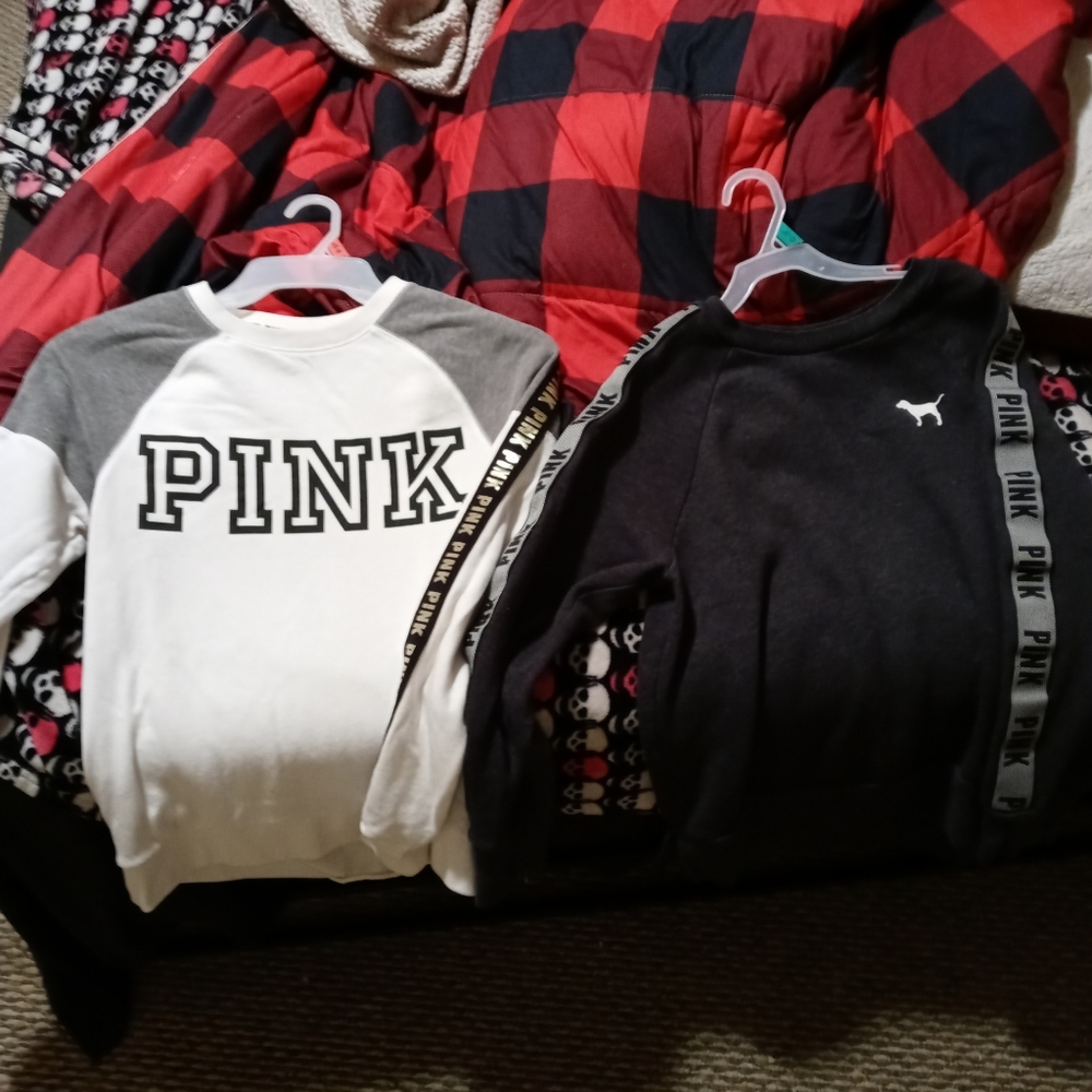 VS PINK SWEATER BUNDLE